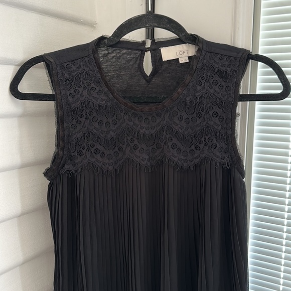 Ann Taylor LOFT Pleated Black Lace Top - Picture 2 of 6